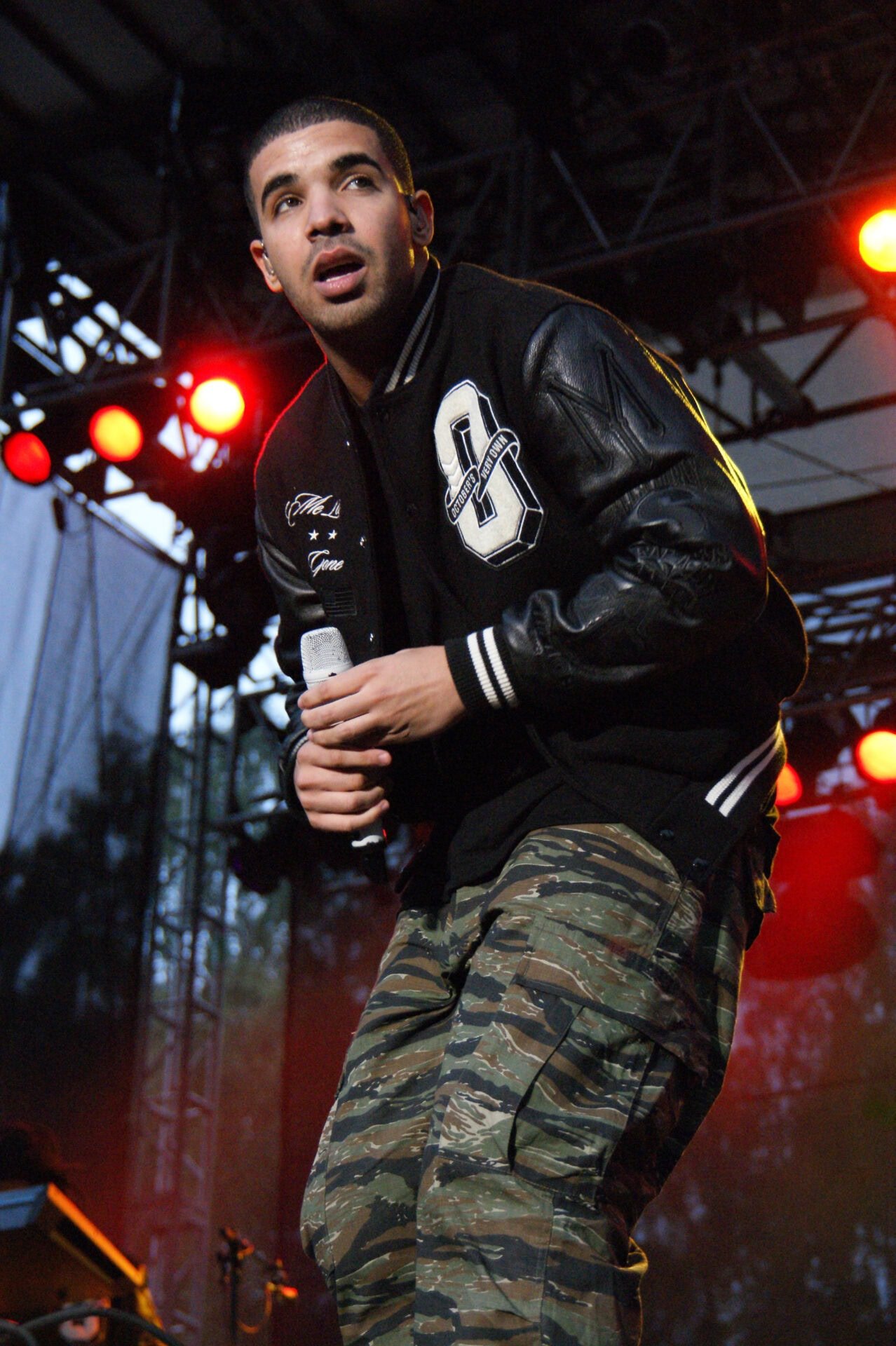 Drake, EVÎN, What Did I Miss, Iceman album, German R&B singer, OVO Sound, music collaboration, new Drake music